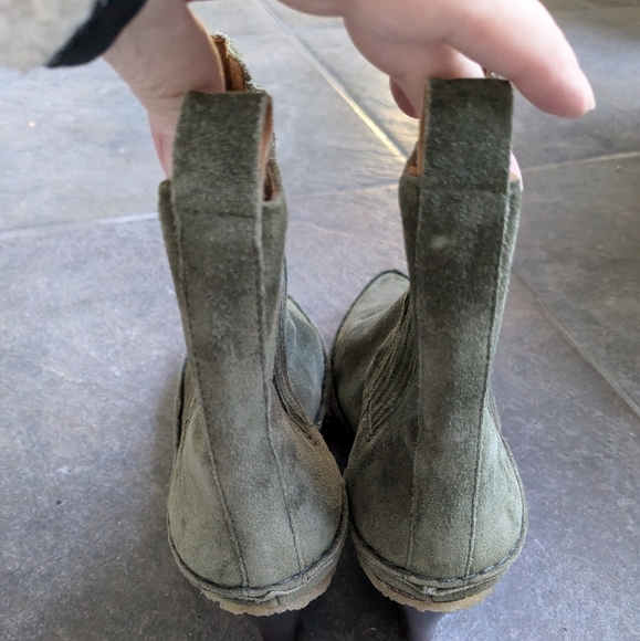 Tory Burch Lila Green Suede Boots Ladies 9M - Picture 3 of 8